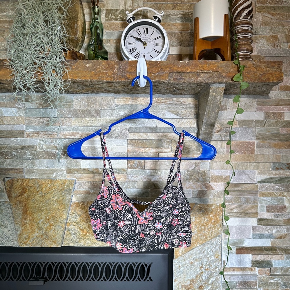 Mudd Cute Floral Print Comfortable Bandeau - Size Large but Runs Small